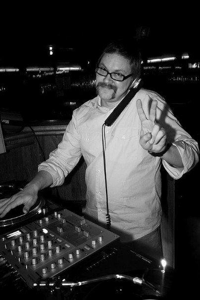 228717_6427384231_276_n